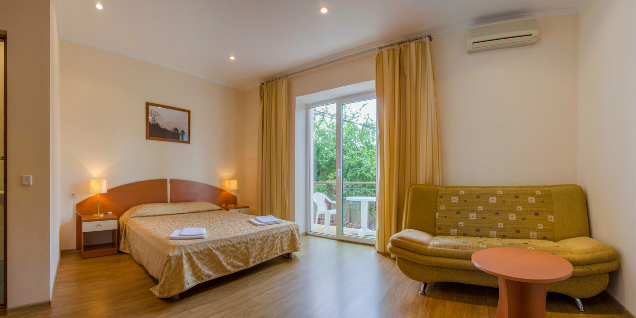 Гостиница Кедр-Запад Алупка