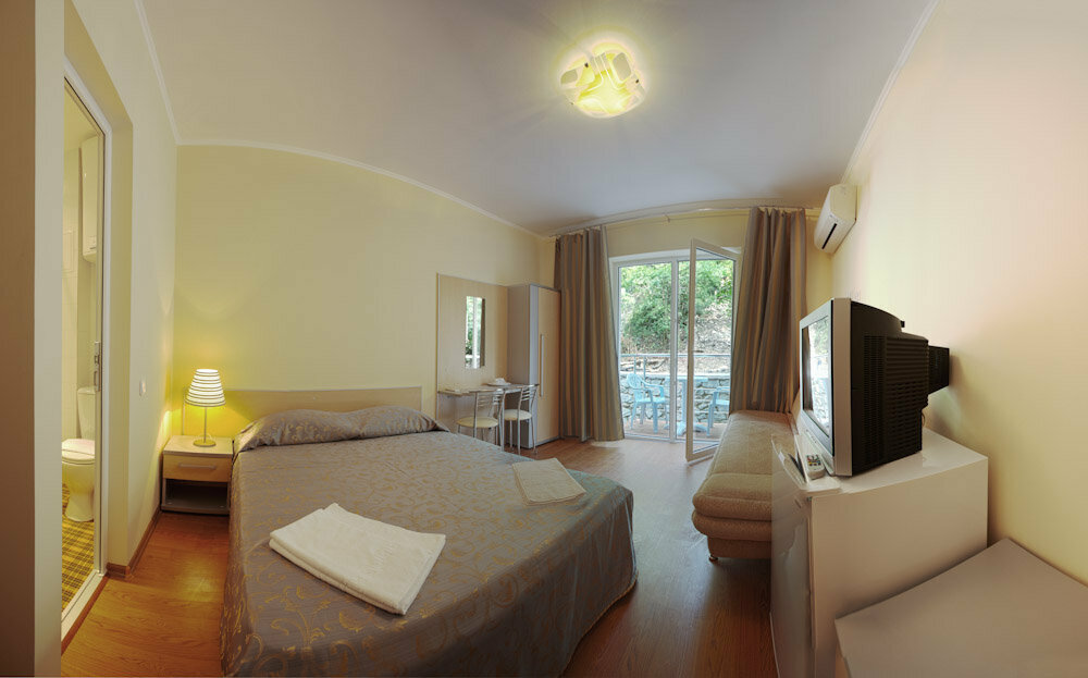 Гостиница Кедр-Запад Алупка