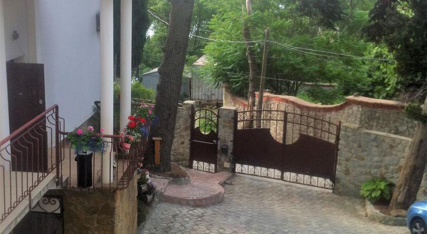 Гостиница Кедр-Запад Отель Алупка-23