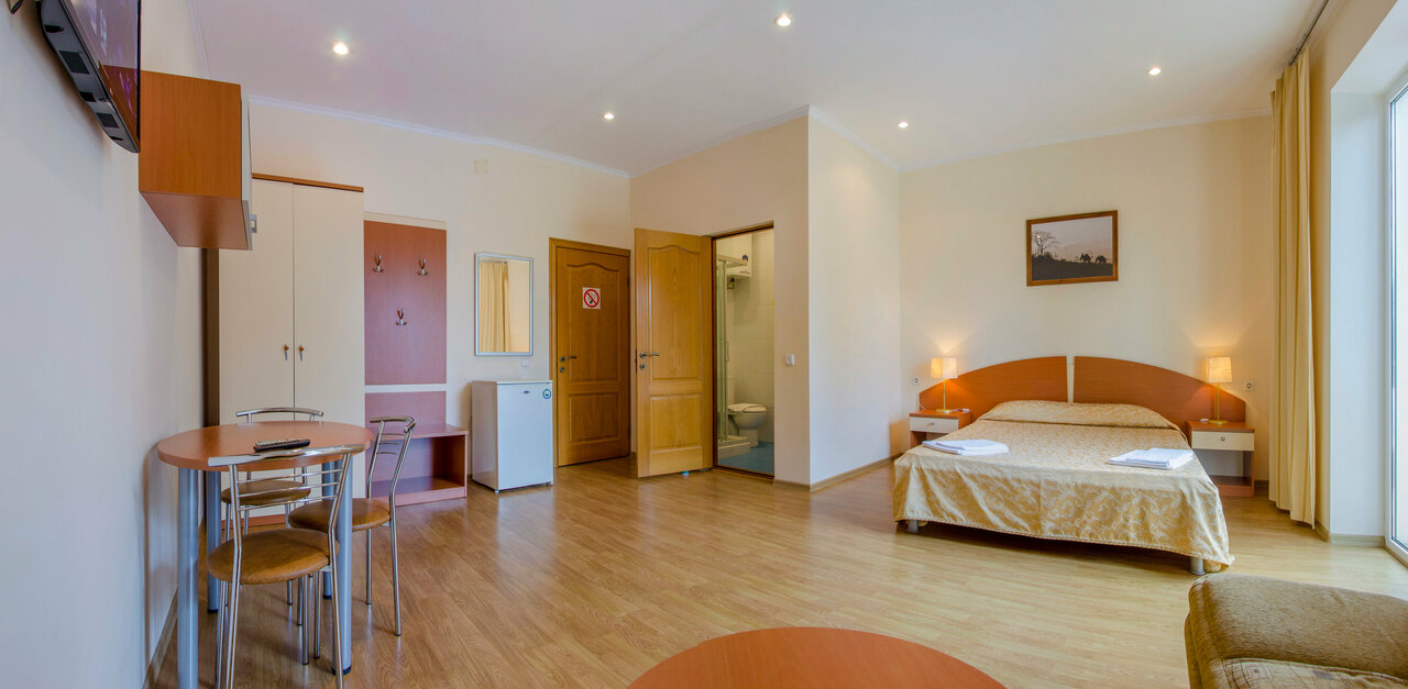 Гостиница Кедр-Запад Алупка